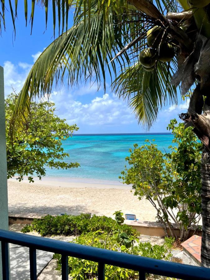 Osprey Beach Hotel Cockburn Town Bagian luar foto